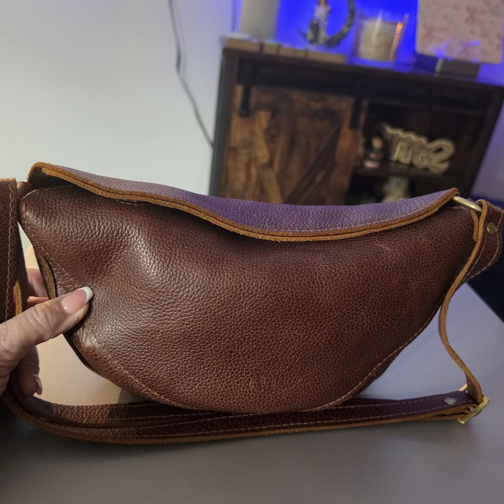 Portland Leather koala sling bag